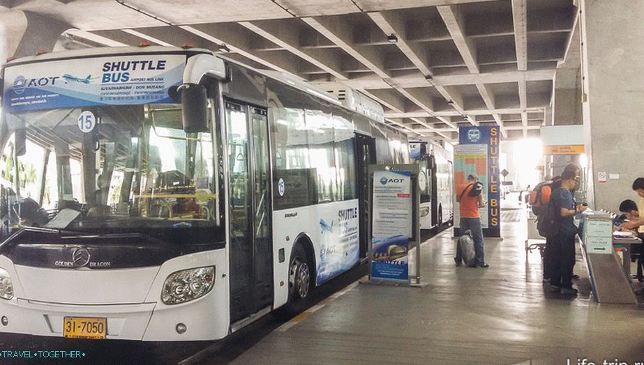 Shuttle bass koji putuje od Don Muang do Suvarnabhumija