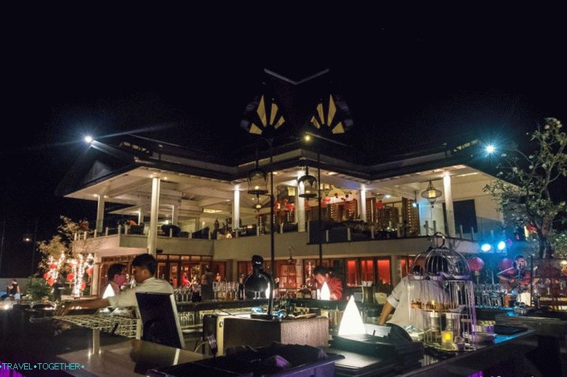 Air Bar u InterContinental Hotelu - najbolje mjesto za susrete zalazaka sunca na Samuiju