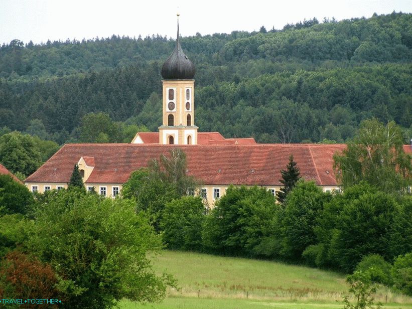 Stari cistercitski manastir