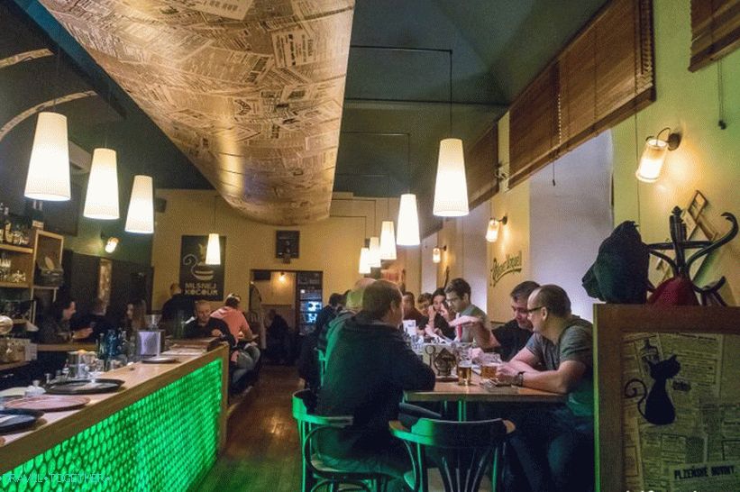 Bar Mlsnej Kocour u Pragu je srednji za turiste i lokalno stanovništvo
