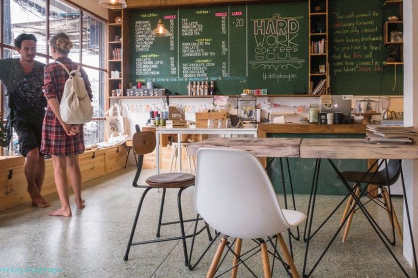 Coffee Shop Dots Coffee - najbolja kafa u Phanganu