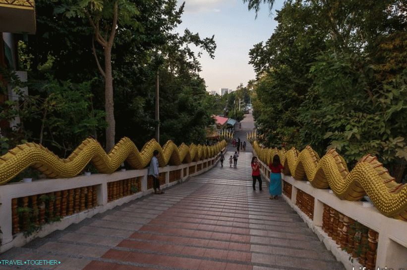 Veliki Buda u Pataji i malo poznati kineski hram-muzej