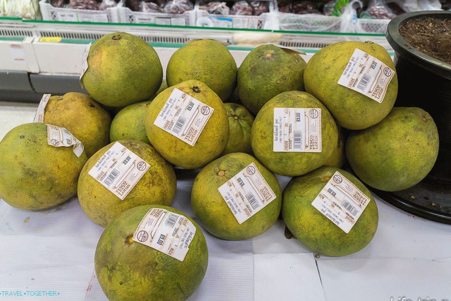 Pomelo 89 baht po komadu