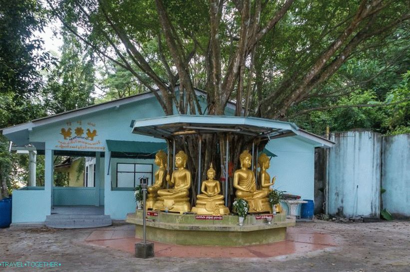 Hram Wat Si Rey (Wat Si Rea) u Phuketu - sa velikim kamenom i pogledom