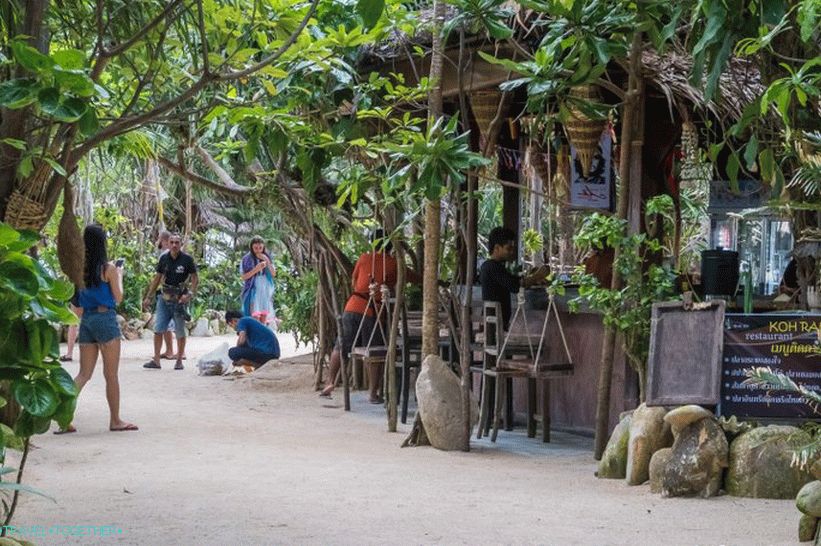 Koh Raham na Phanganu - autentični restoran morskog smeća