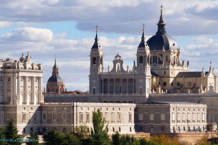 Španija, Kraljevska palata u Madridu
