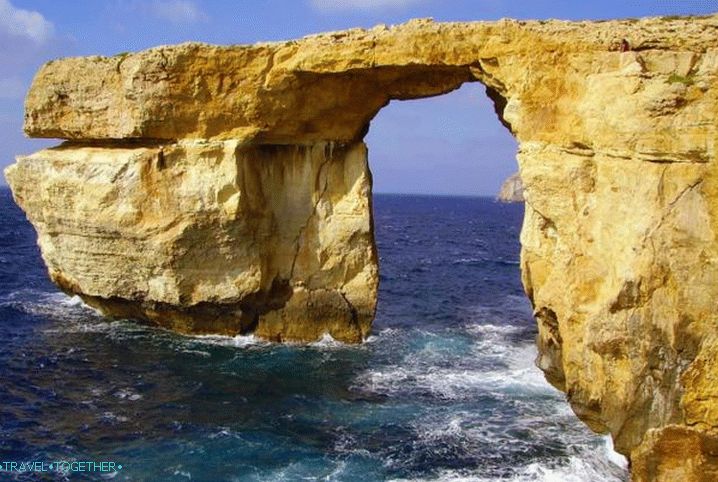MALTA, Azure prozor