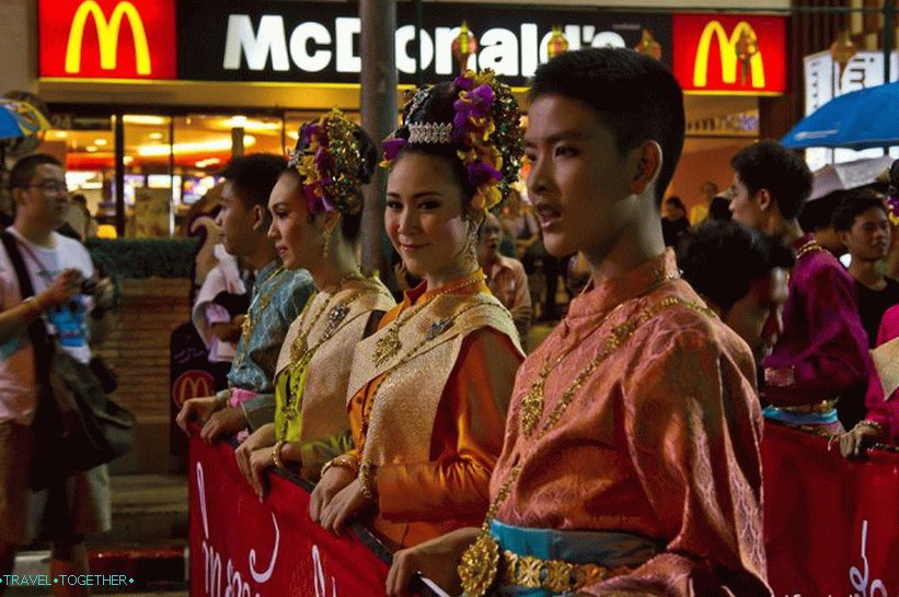 Loy Kratong i Yipeng festival (6)