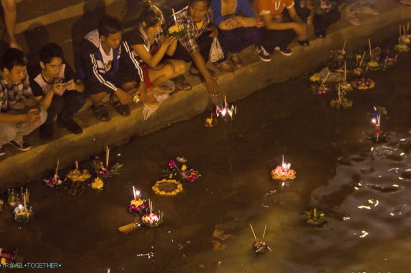 Festival Loy Kratong i Yipeng (27)