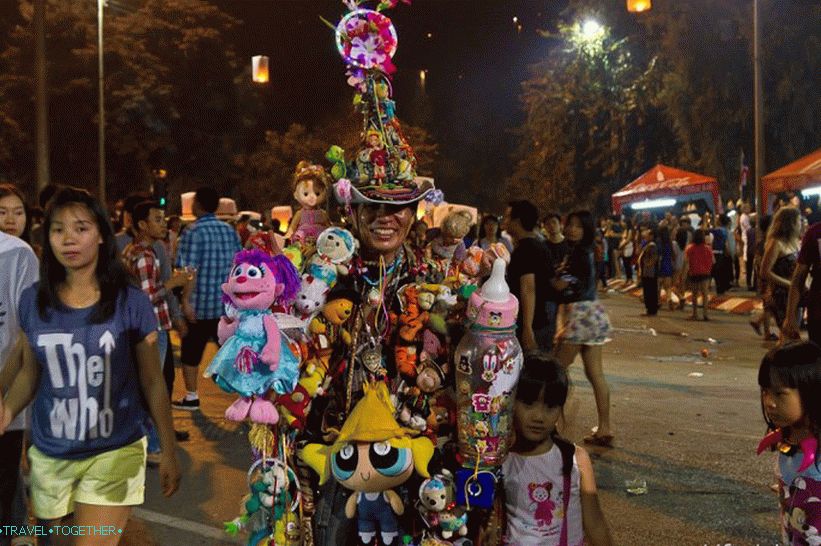 Festival Loy Kratong i Yipeng (30)