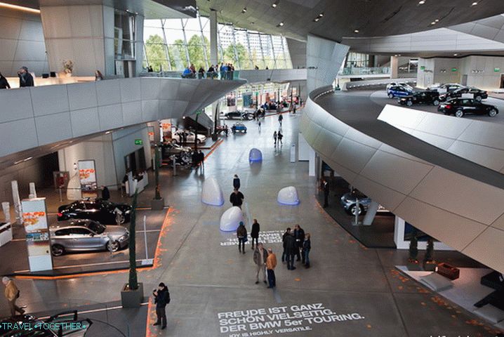 BMW Welt Salon