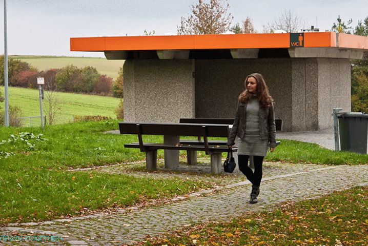 Parkiranje u Njemačkoj svakih nekoliko desetaka kilometara