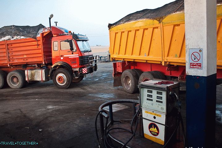 Benzinska stanica. Egipat.