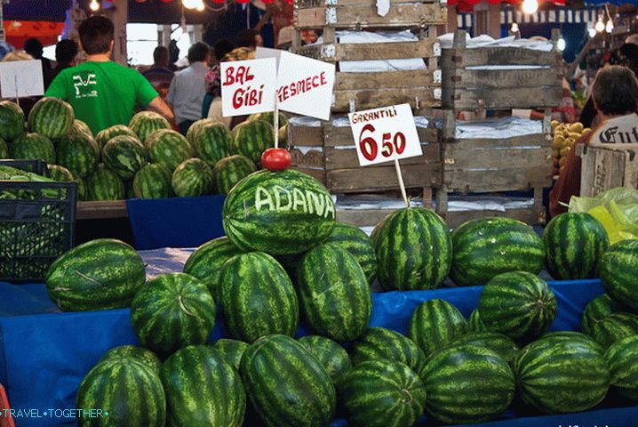 Bazaar u Karasu. Turska.