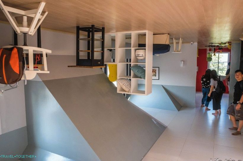 Inverted House in Pattaya - atrakcija za djecu i selfimanove
