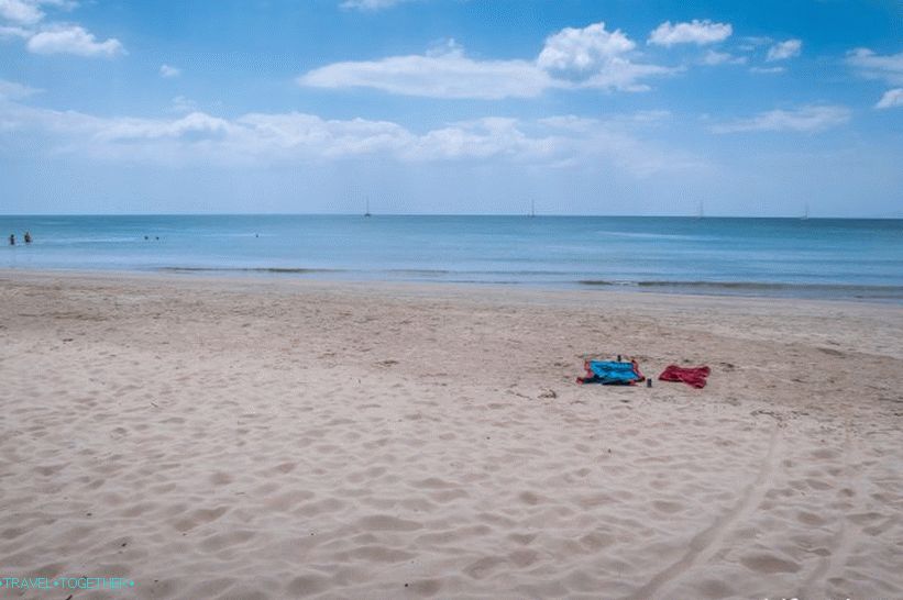 Plaža Klong Dao na Lanti je velika porodična plaža!