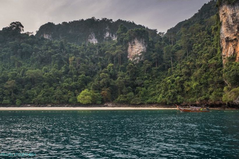 Monkey Beach, Phi Phi Don Island