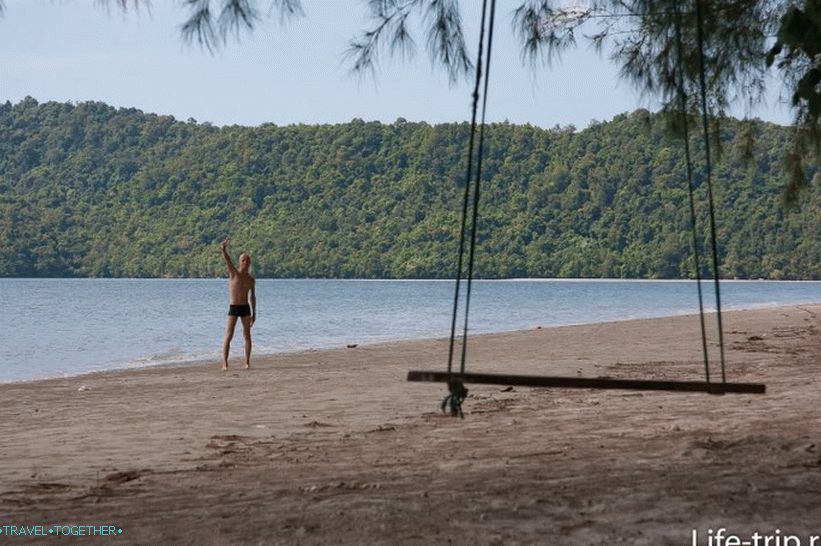 Pan Beach u Krabiu je duga i potpuno divlja