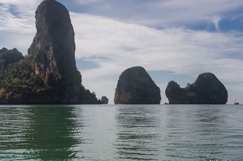 zapad-railay-beach-01
