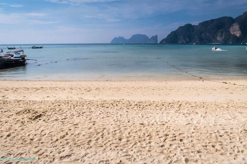 Plaža Thon Sai - glavna plaža Phi Phi Don Islanda