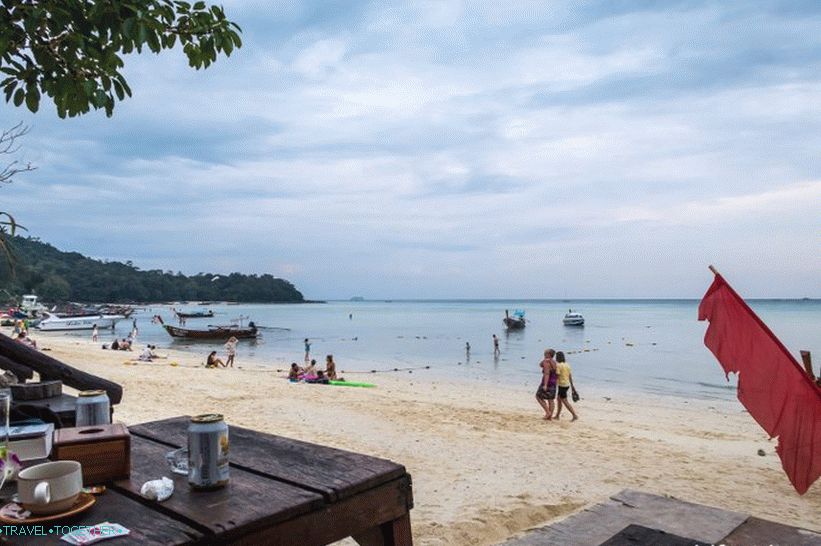 Plaža Thon Sai - glavna plaža Phi Phi Don Islanda