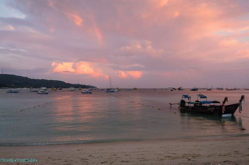 Plaža Thon Sai - glavna plaža Phi Phi Don Islanda