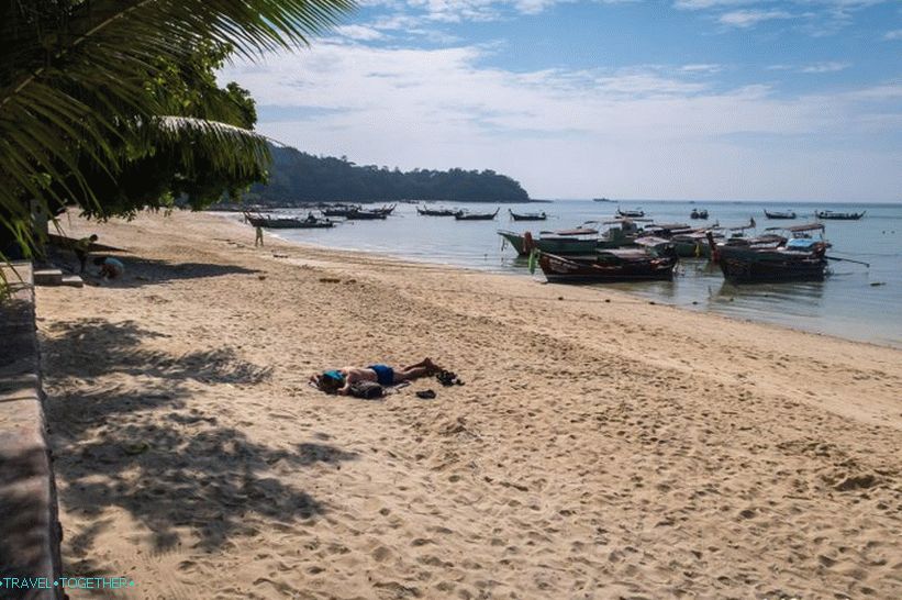 Plaža Thon Sai - glavna plaža Phi Phi Don Islanda