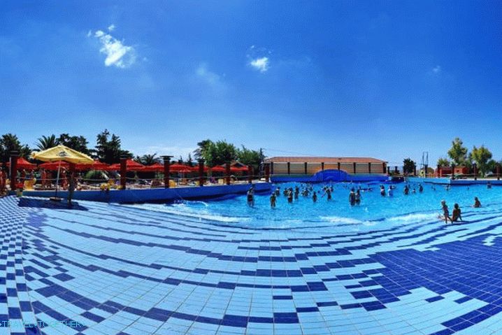 Odmor za djecu, Vodeni gradski vodeni park na Kritu