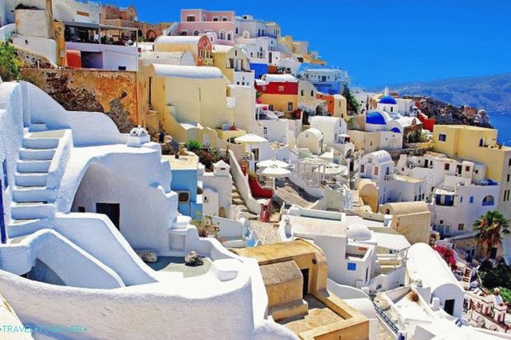 Santorini, Thirassia