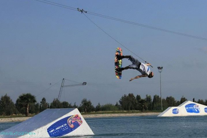 Vrijeme u Antalya u srpnju - Skijanje na vodi