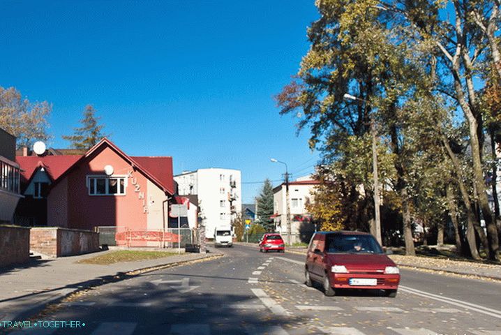 Obična ulica običnog grada u Poljskoj