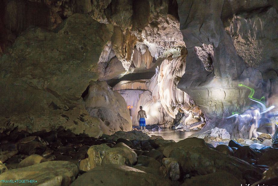U pećini gotovo nisu radile fotografije, hodale su prebrzo