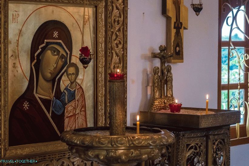 Pravoslavna crkva na Samuiju - Crkva Vaznesenja Gospodnjeg