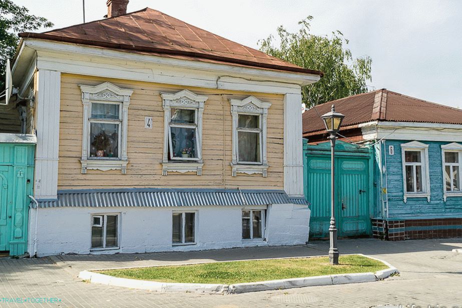 Kuće na ulici Lazhechnikova