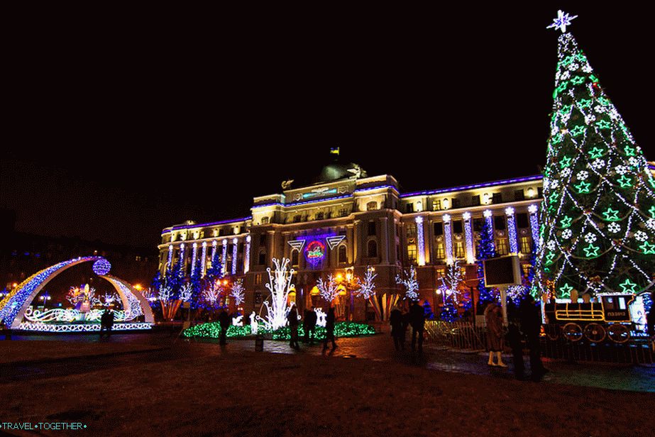 Stanični trg u večernjim satima