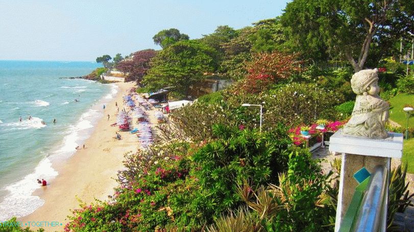 Pratamnak Beach in Pattaya