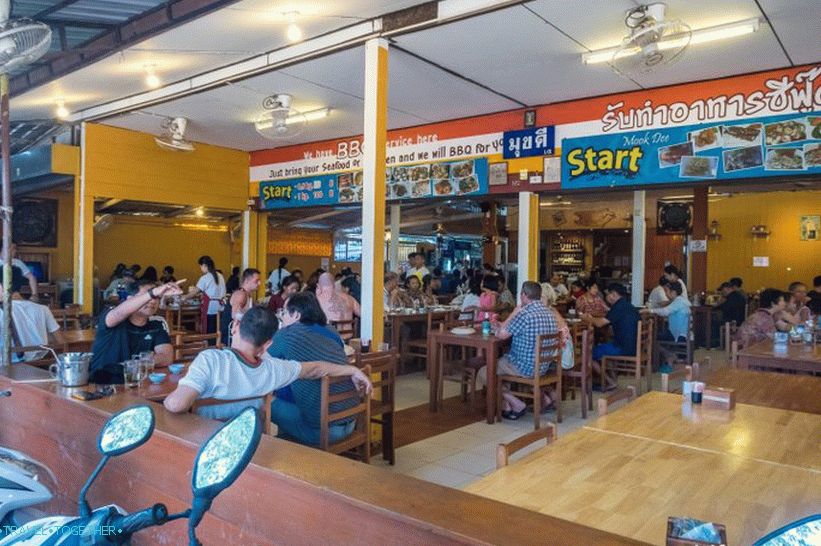 Puketsko tržište morskih plodova - hrana i orijentir