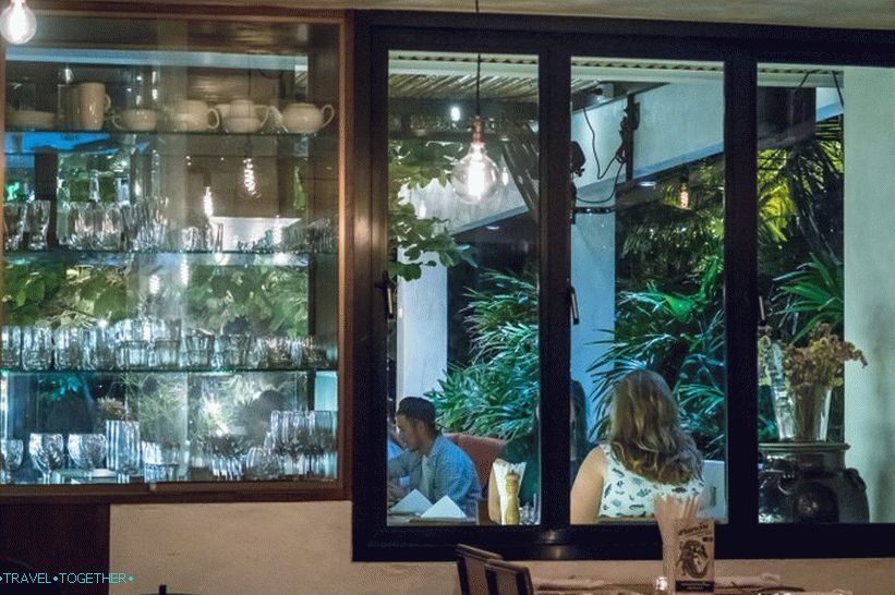 Rustikalni restoran i bar - evropski restoran u Patongu