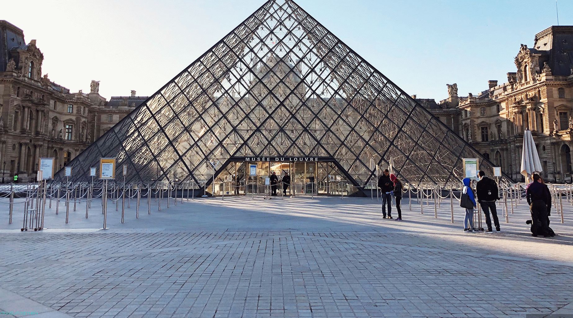 Louvre, Francuska