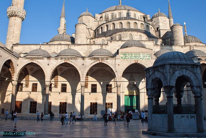 Sultanahmet (Plava džamija) u Istanbulu.