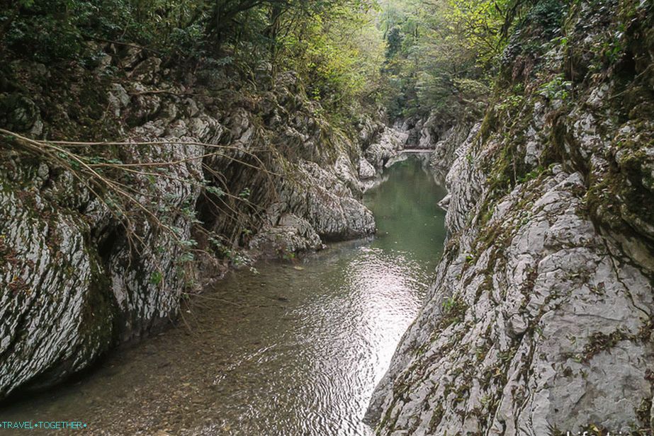 Voleo bih da odem tamo peške, ali leti, kada je toplo