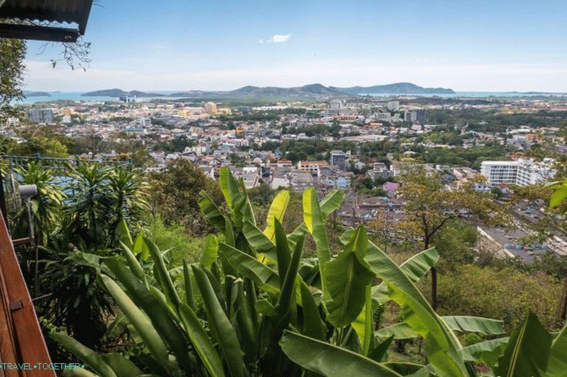 Viewpoint Tunk Ka Cafe u Phuketu - u blizini gledališta Rang Hill