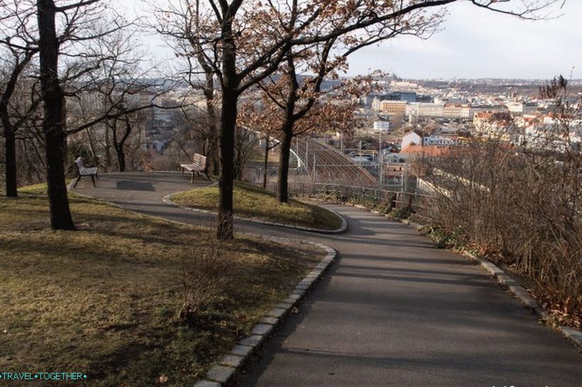 Vitkov brdo u Pragu - park, spomenik i osmatračnica
