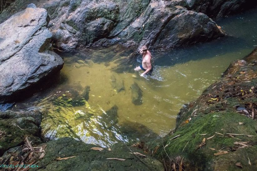 Font na Bangpe Falls