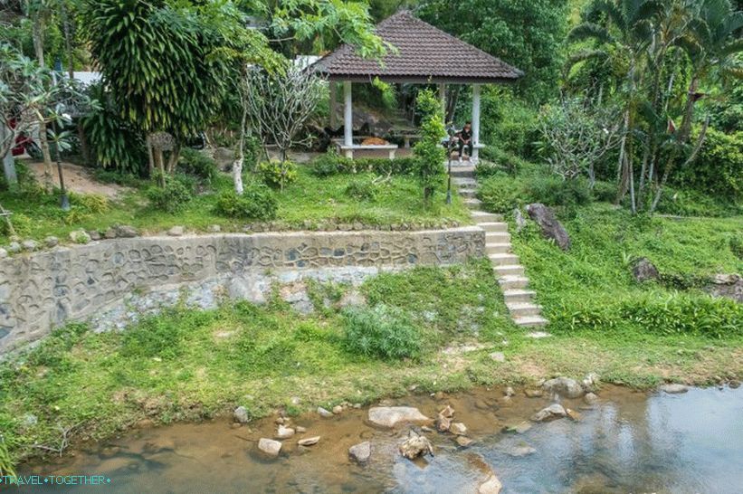Kathu Falls u Phuketu - napušteni orijentir