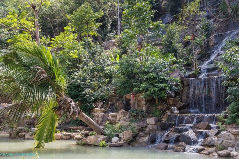 Wang Sai vodopad na Phanganu i tupi zabavni park