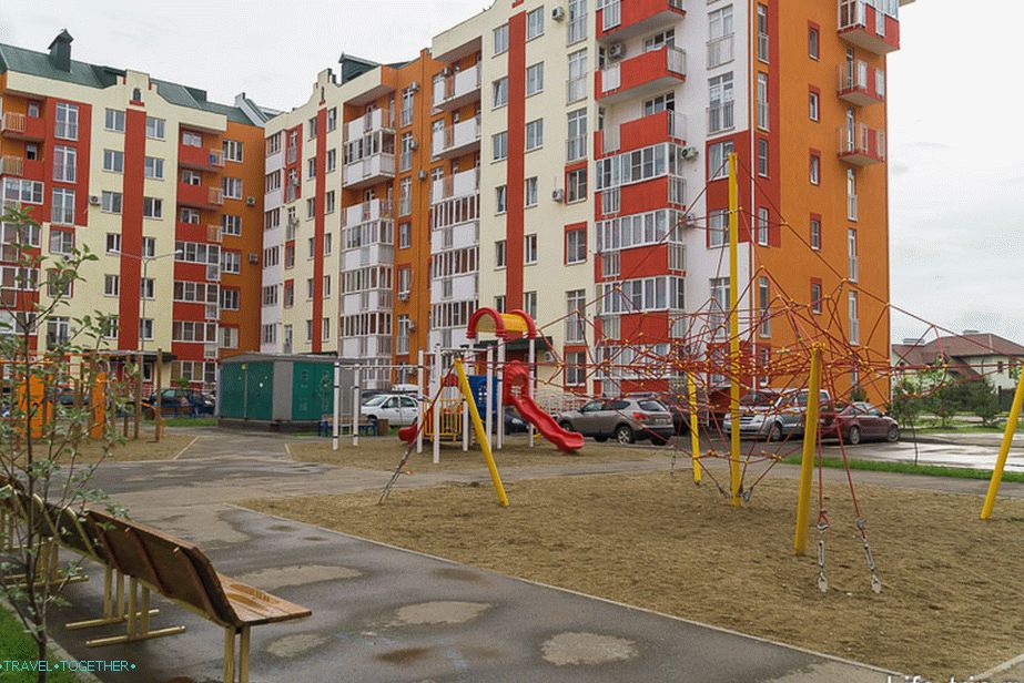 Skoro svako dvorište ima igralište